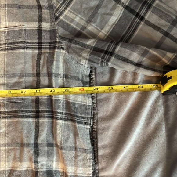 Arizona long sleeve plaid button shirt. Men’s size XL - Picture 5 of 7